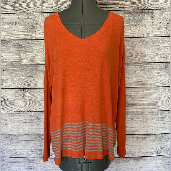 Cabi Hangout Tee v-neck orange striped top size small - Picture 5 of 16